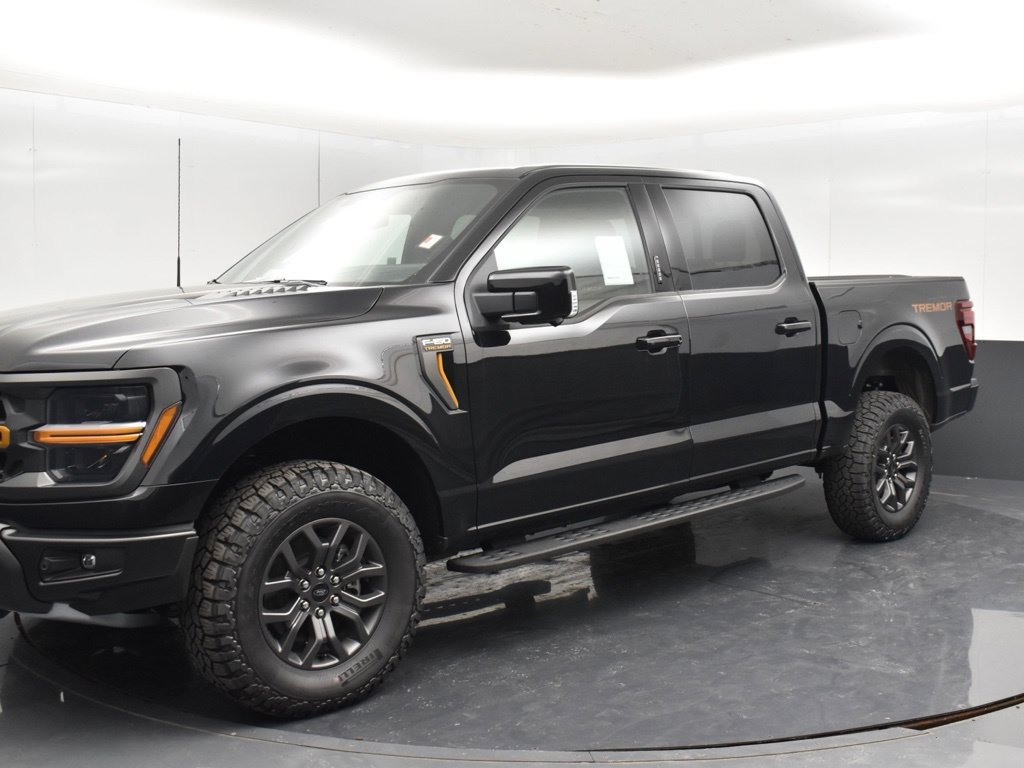 New 2026 Agate Black Metallic Ford Tremor® image 14