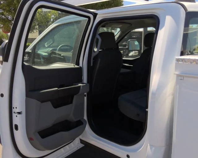 New 2026 Oxford White Ford XL image 16