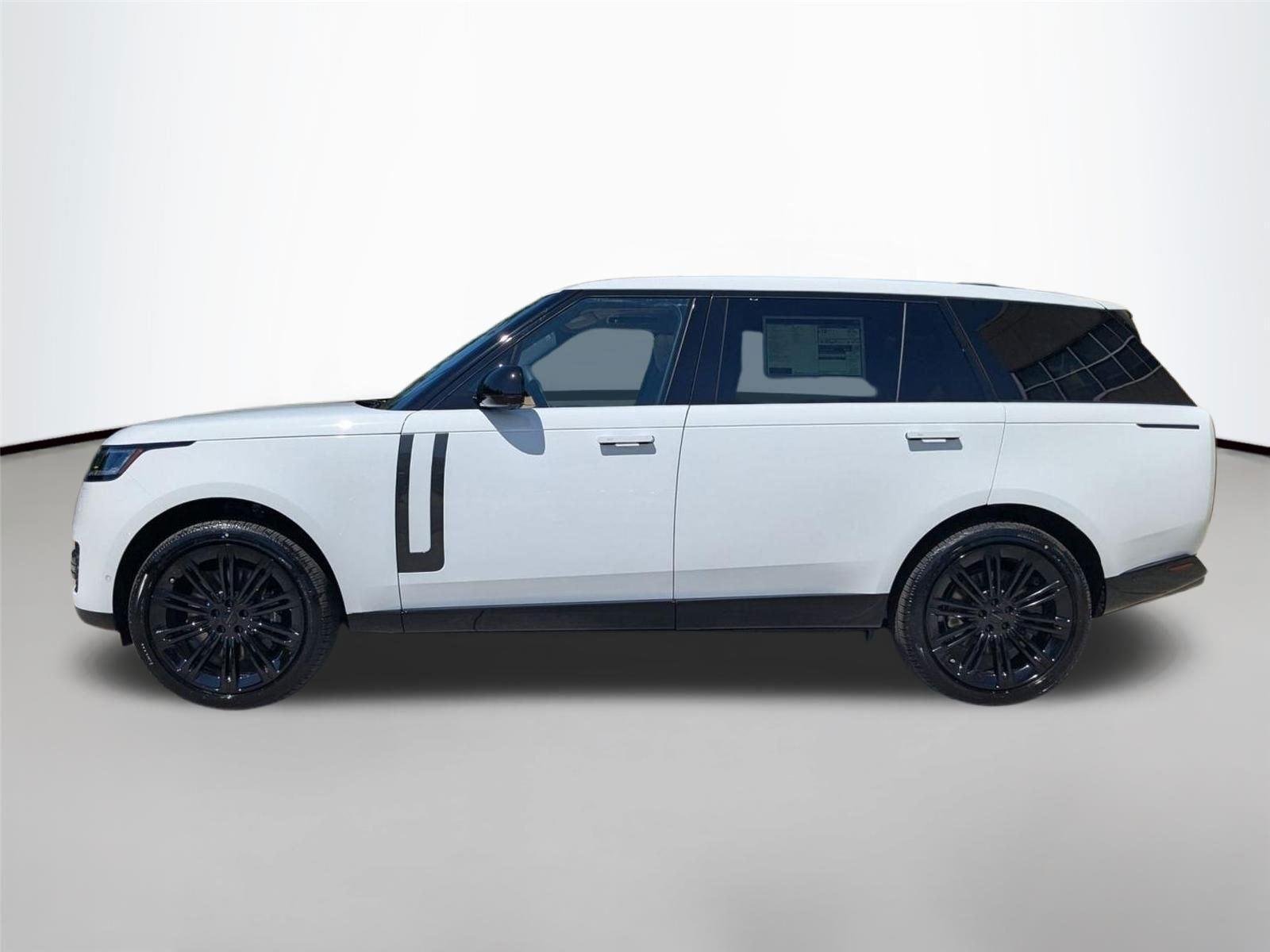 New 2026 Fuji White Land Rover SE image 8