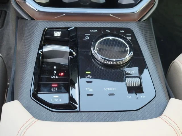 2026 BMW X3 30 - Photo 23