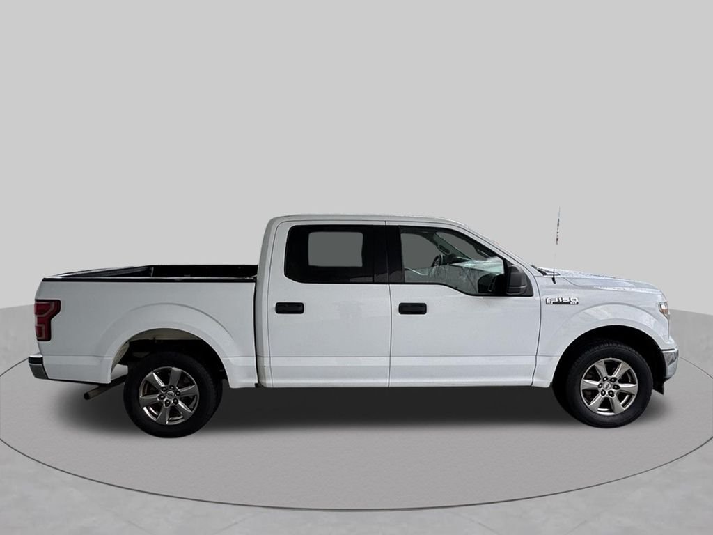 Used 2018 White Ford XLT image 7