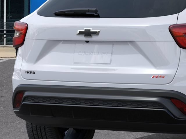 New 2026 Summit White Chevrolet 2RS image 14