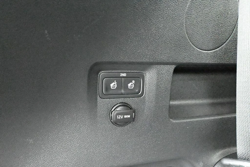 Used 2023 Black Kia EX X-Line image 44