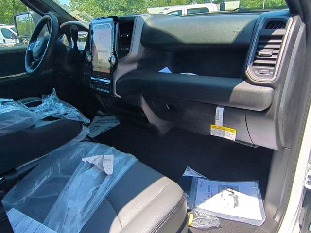 New 2026 Bright White Clearcoat RAM Tradesman image 37