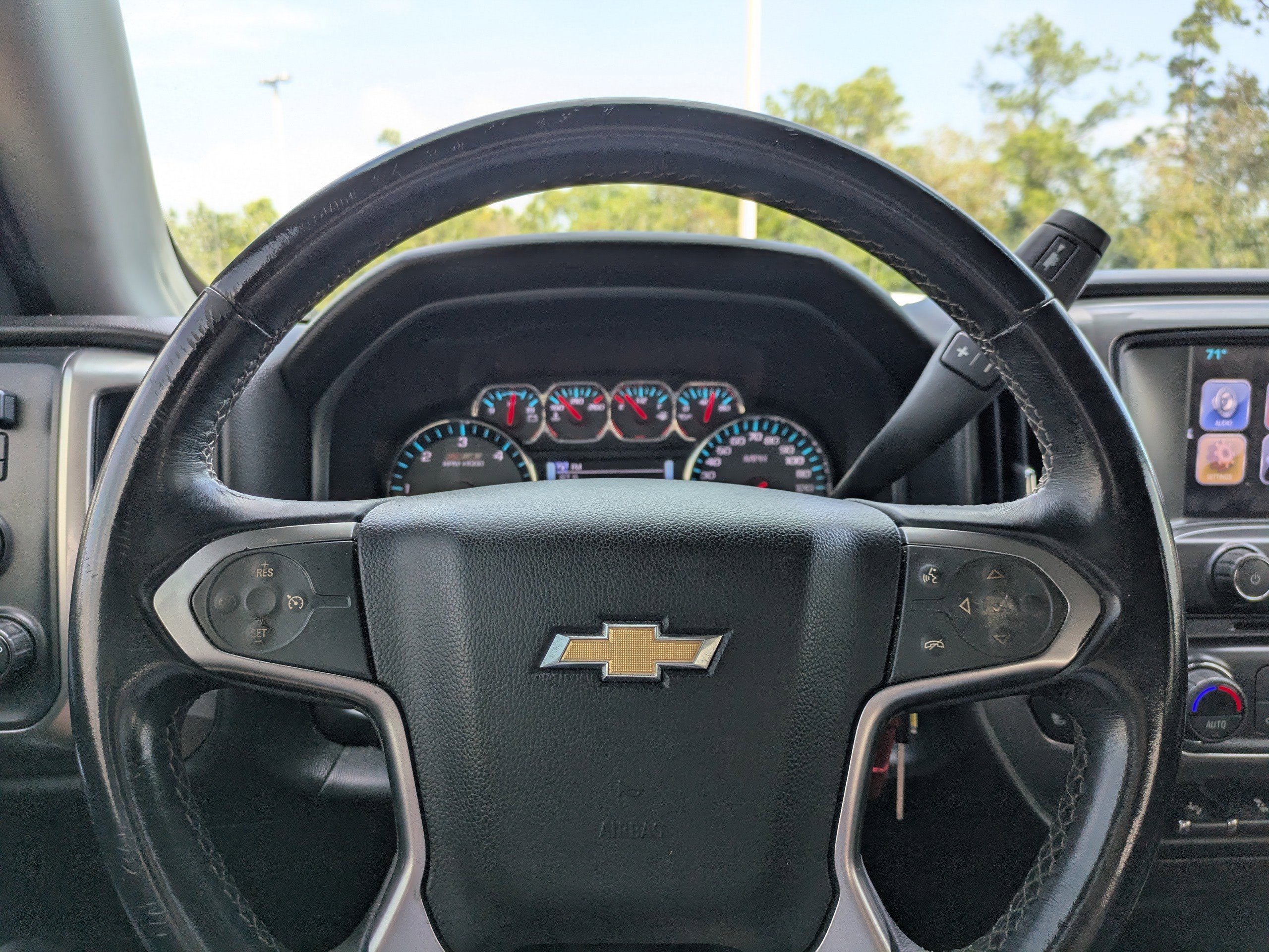 Used 2018 Graphite Metallic Chevrolet LT image 23
