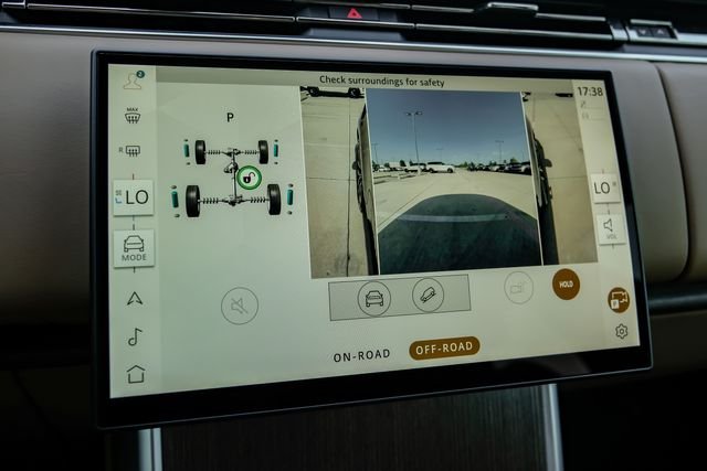 New 2026 Belgravia Green Land Rover SE image 28