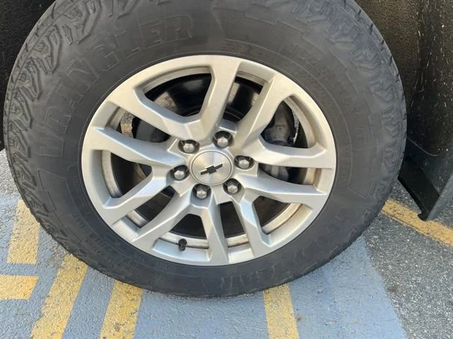 Used 2019 Shadow Gray Metallic Chevrolet RST image 9