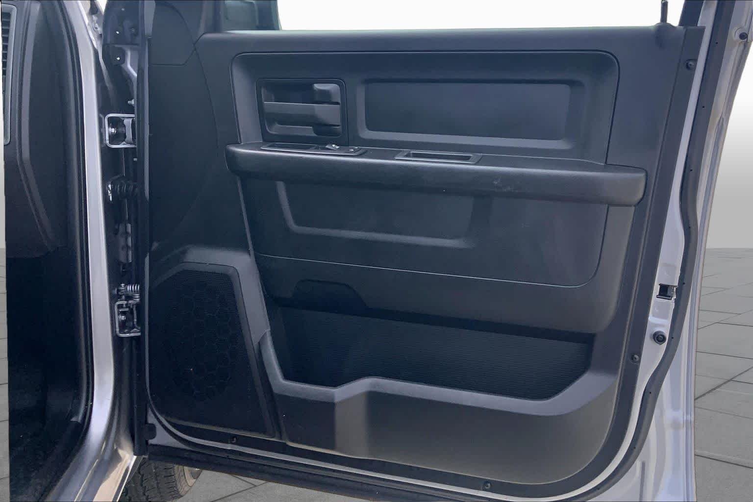 Used 2022 Billet Silver Metallic Clearcoat Ram Tradesman image 19