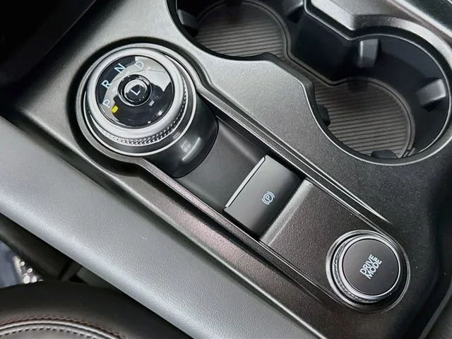 New 2027 Agate Black Metallic Ford Active image 17