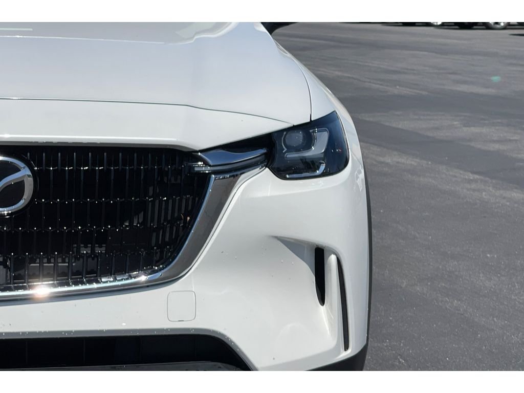 Used 2024 Rhodium White Premium Mazda Preferred image 20