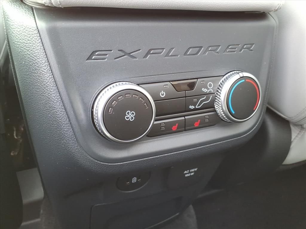 2026 Ford Explorer Platinum - Photo 15