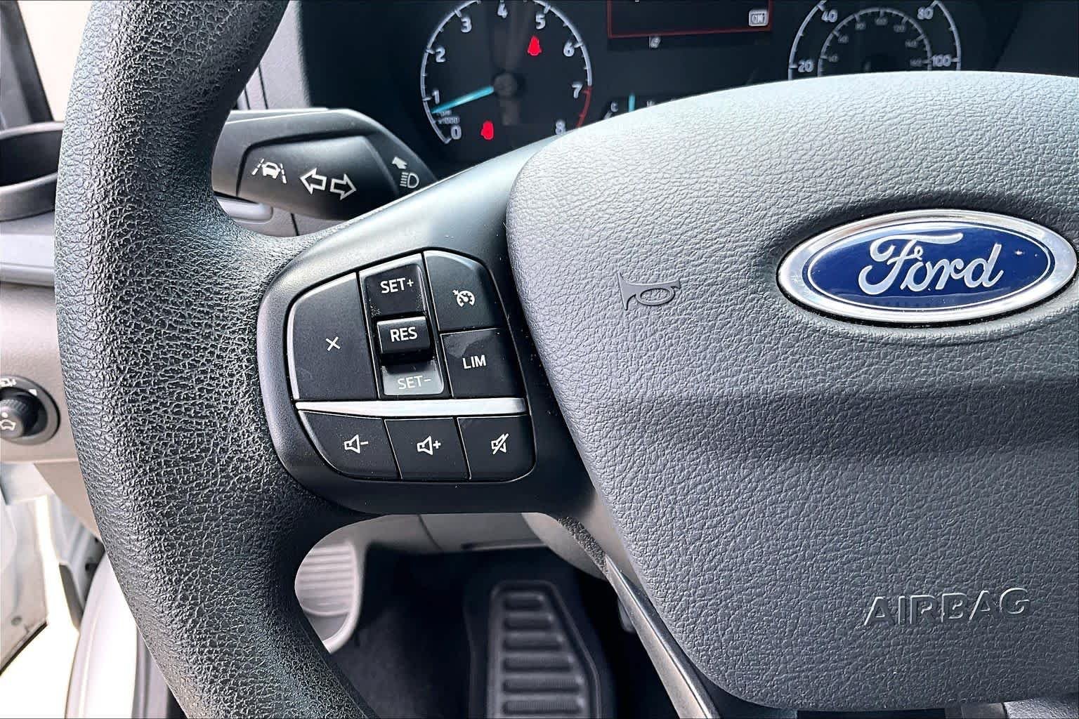Used 2023 Oxford White Ford XLT image 22