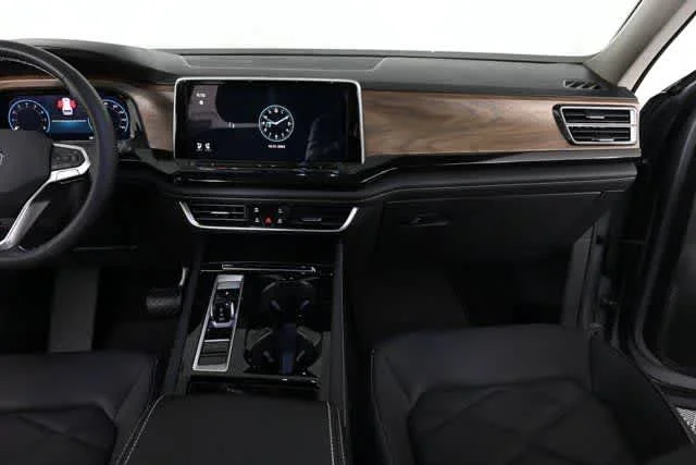 2026 Volkswagen Atlas SE w/Tech - Photo 26