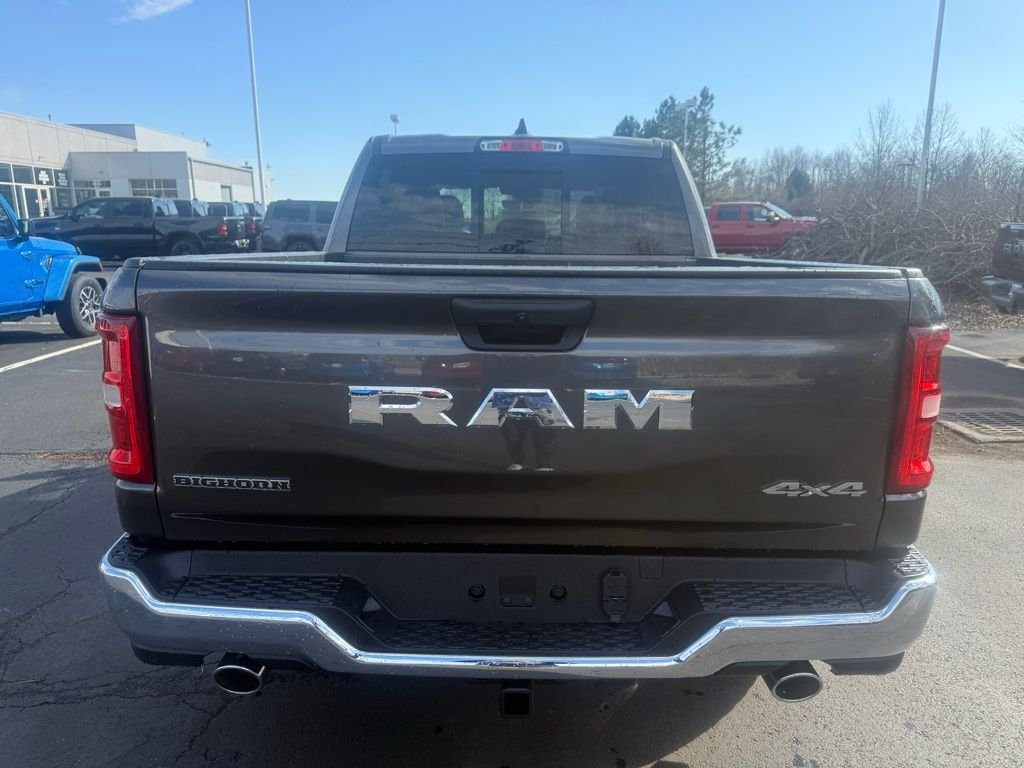 New 2026 Granite Crystal Metallic Clearcoat RAM Big Horn/Lone Star image 5