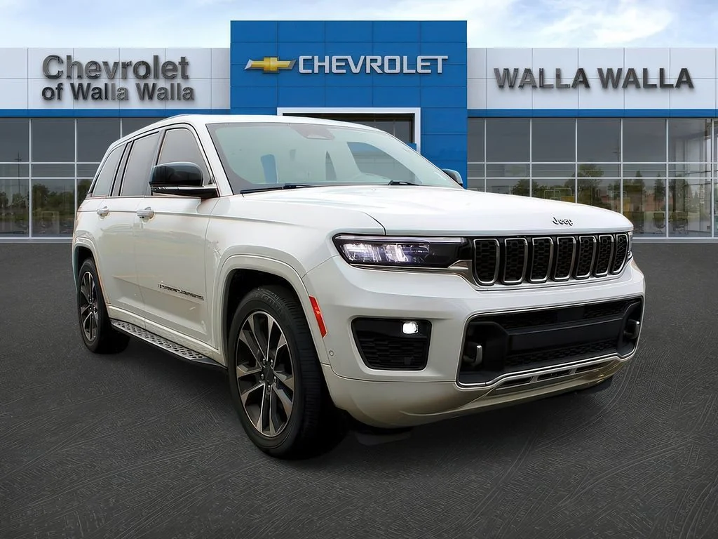 Used 2022 Bright White Clearcoat Jeep Overland image 1