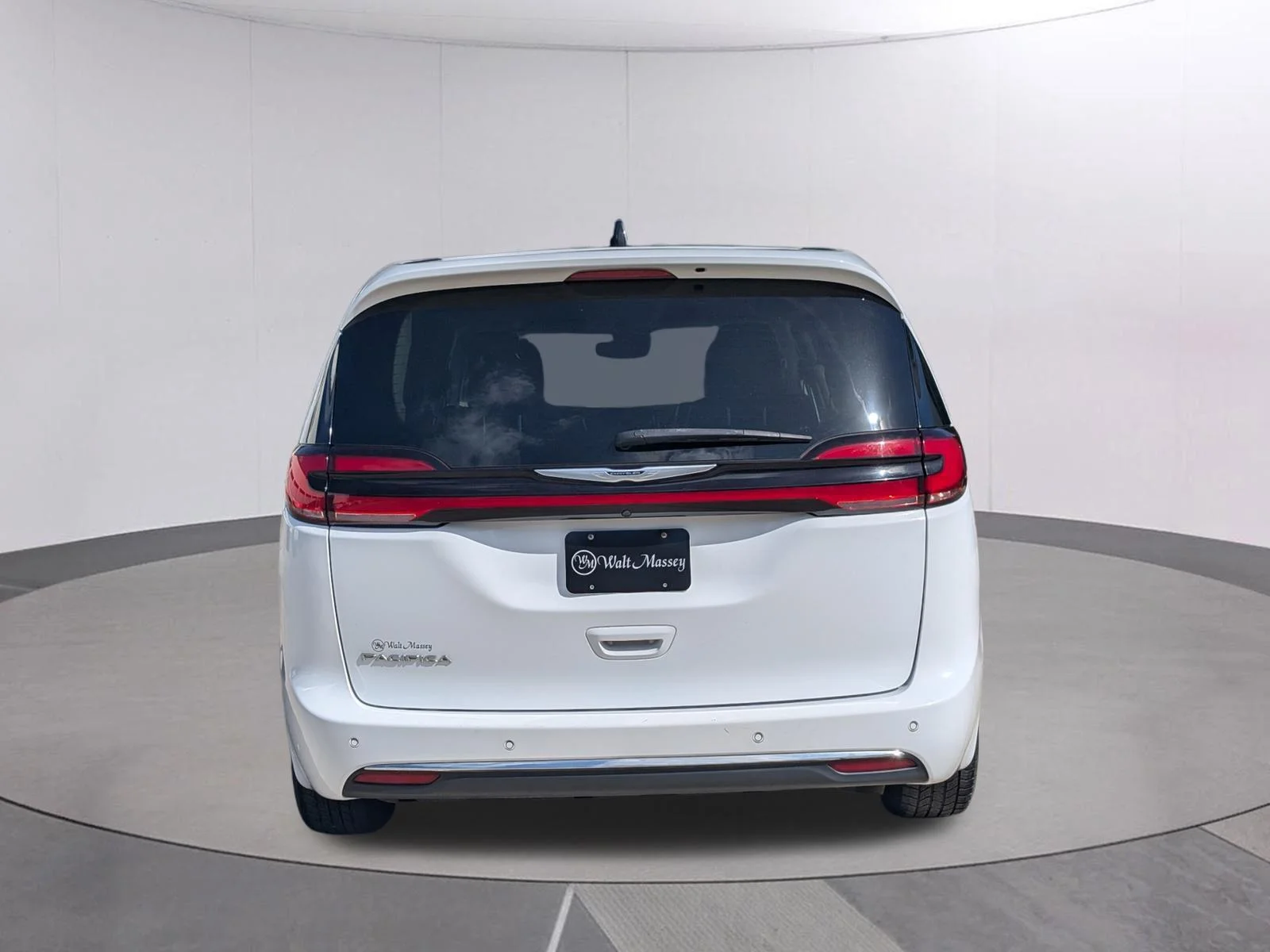 Used 2024 Bright White Clearcoat Chrysler Touring L image 4