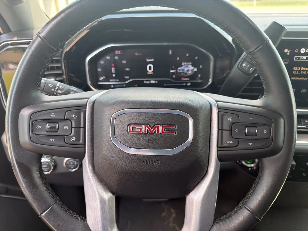 Used 2025 Black GMC SLT image 32