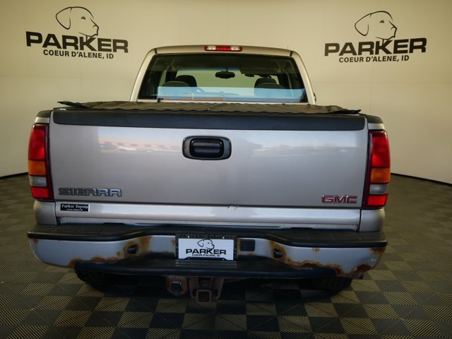 Used 2003 Pewter Metallic GMC  image 6