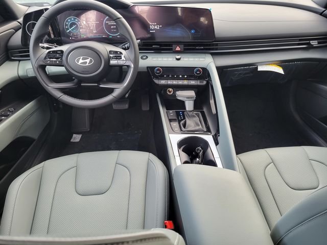 2025 Hyundai Elantra Limited - Photo 58