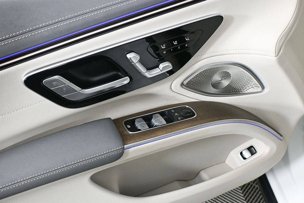 Certified Used 2023 White Mercedes-Benz 450 image 8
