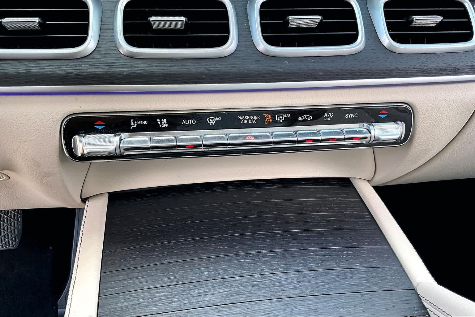 Used 2022 MANUFAKTUR Diamond White Bright Mercedes-Benz GLE 350 image 33