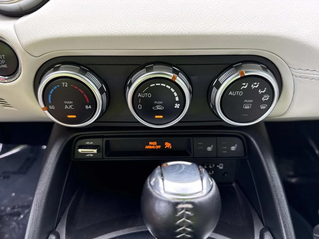 Used 2021 Gray Mazda Grand Touring image 20