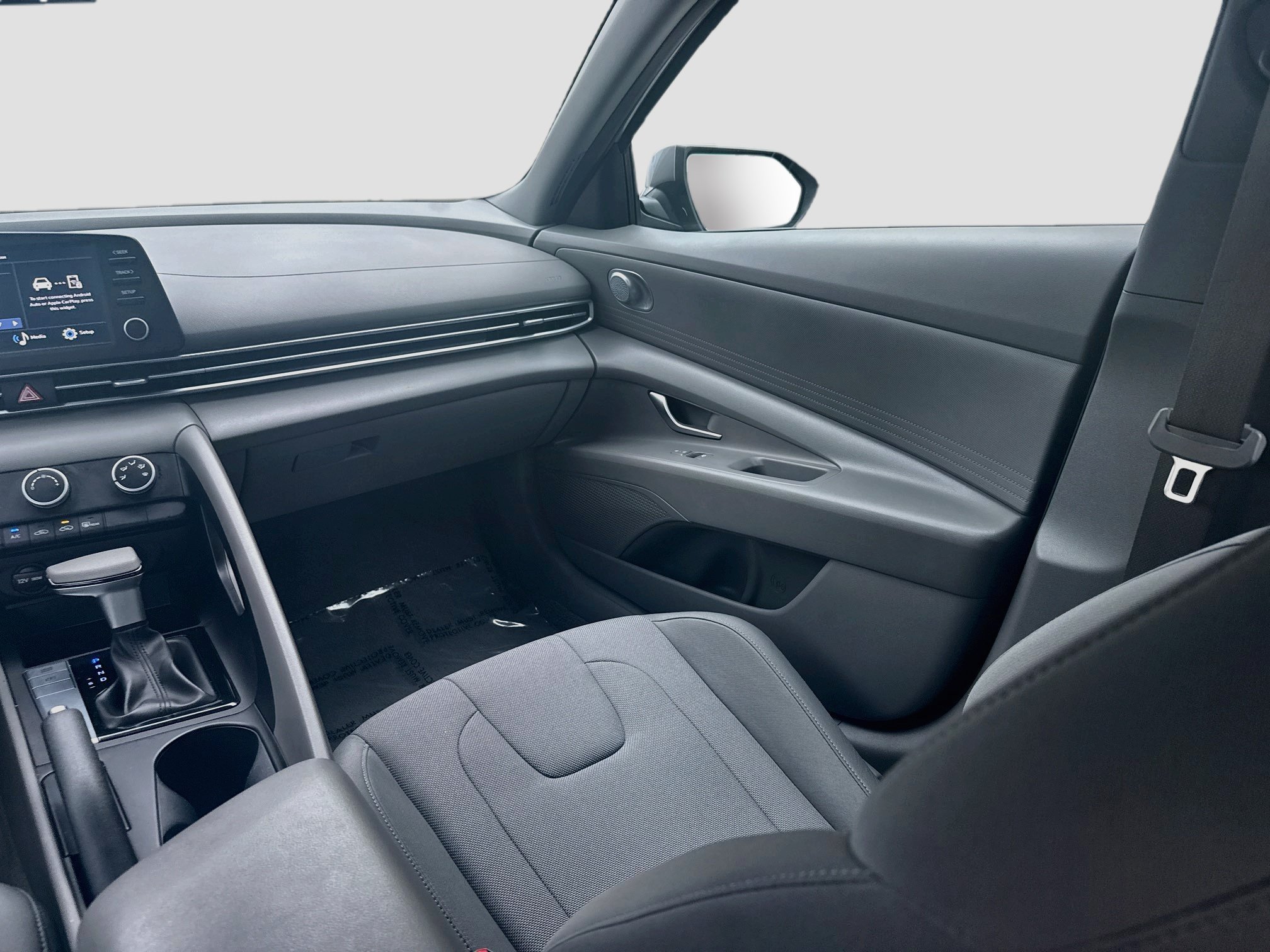 Used 2024 Fluid Metal Hyundai SE image 21