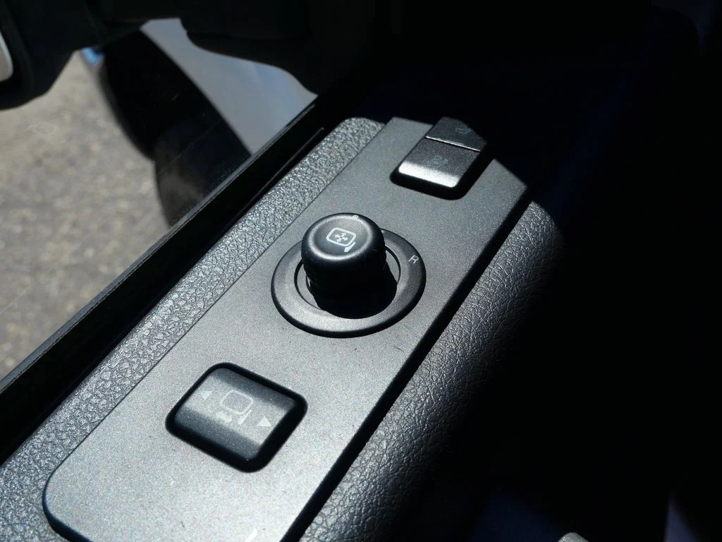 Used 2013 White Ford Lariat image 20