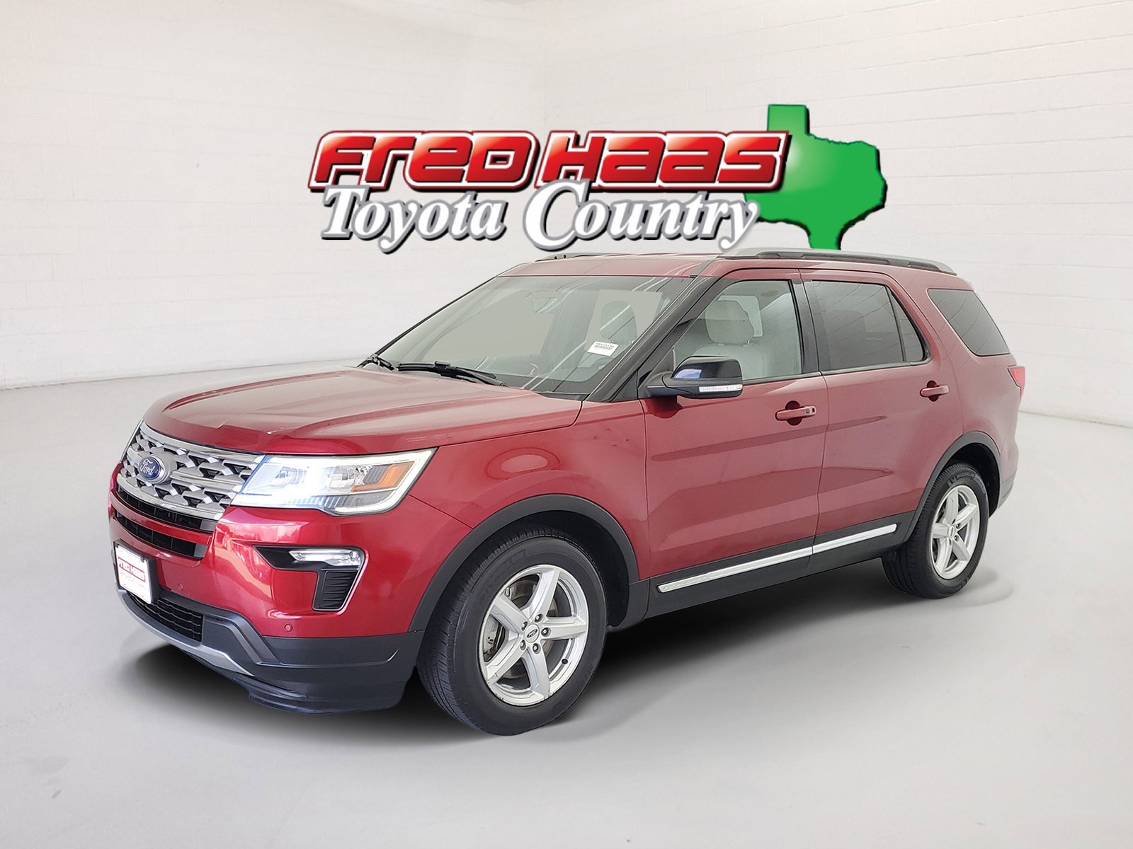 2018 Ford Explorer XLT FWD's photo