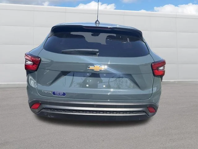 Used 2025 Gray Chevrolet LS image 4