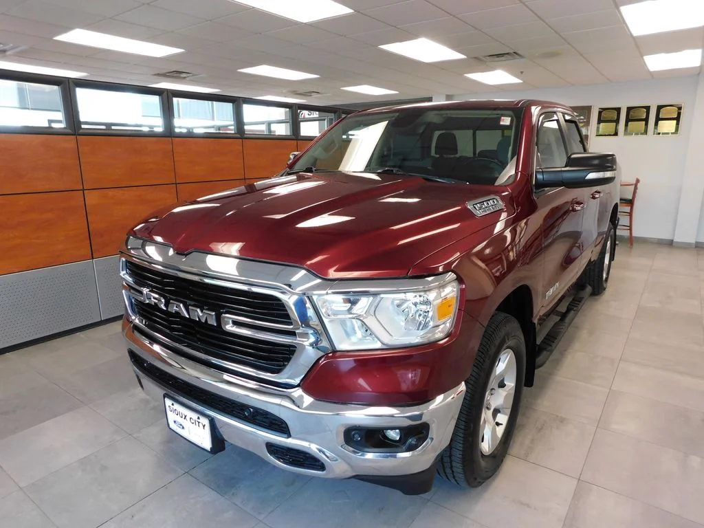 2020 RAM 1500 Big Horn/Lone Star 4x4 Quad Cab 6'4's photo