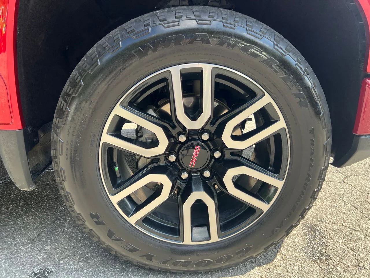 Used 2023 Red GMC AT4 image 26
