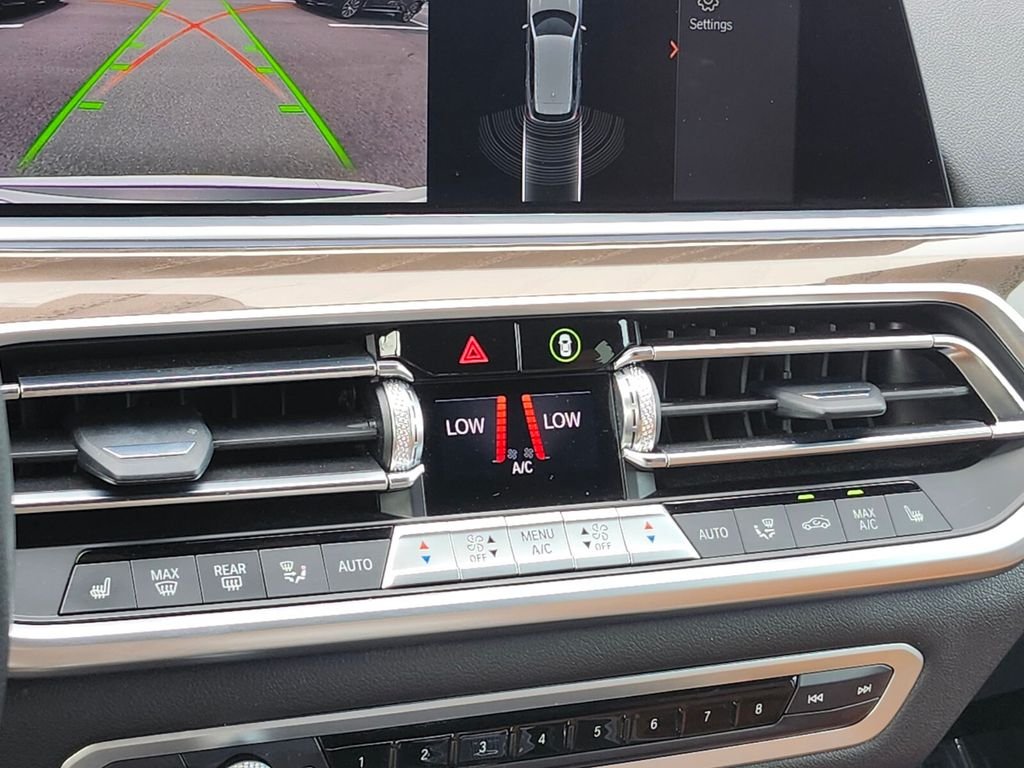 Certified Used 2023 White BMW xDrive40i image 23