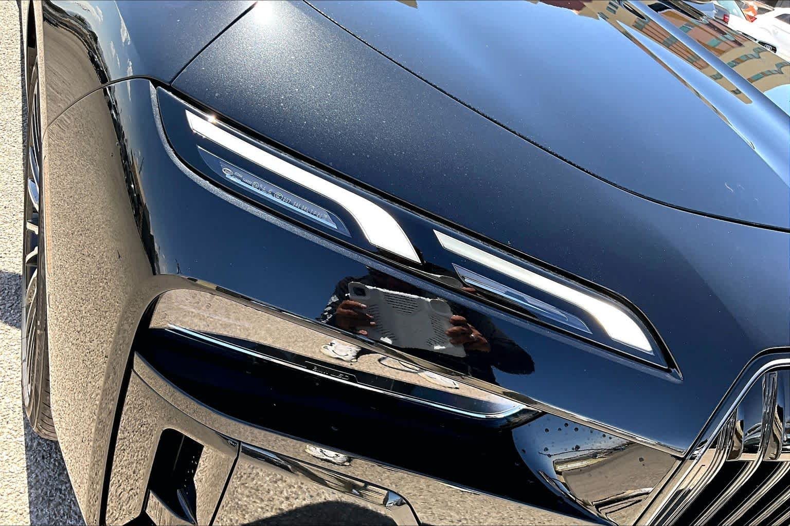 New 2026 Black Sapphire Metallic BMW 740i image 13