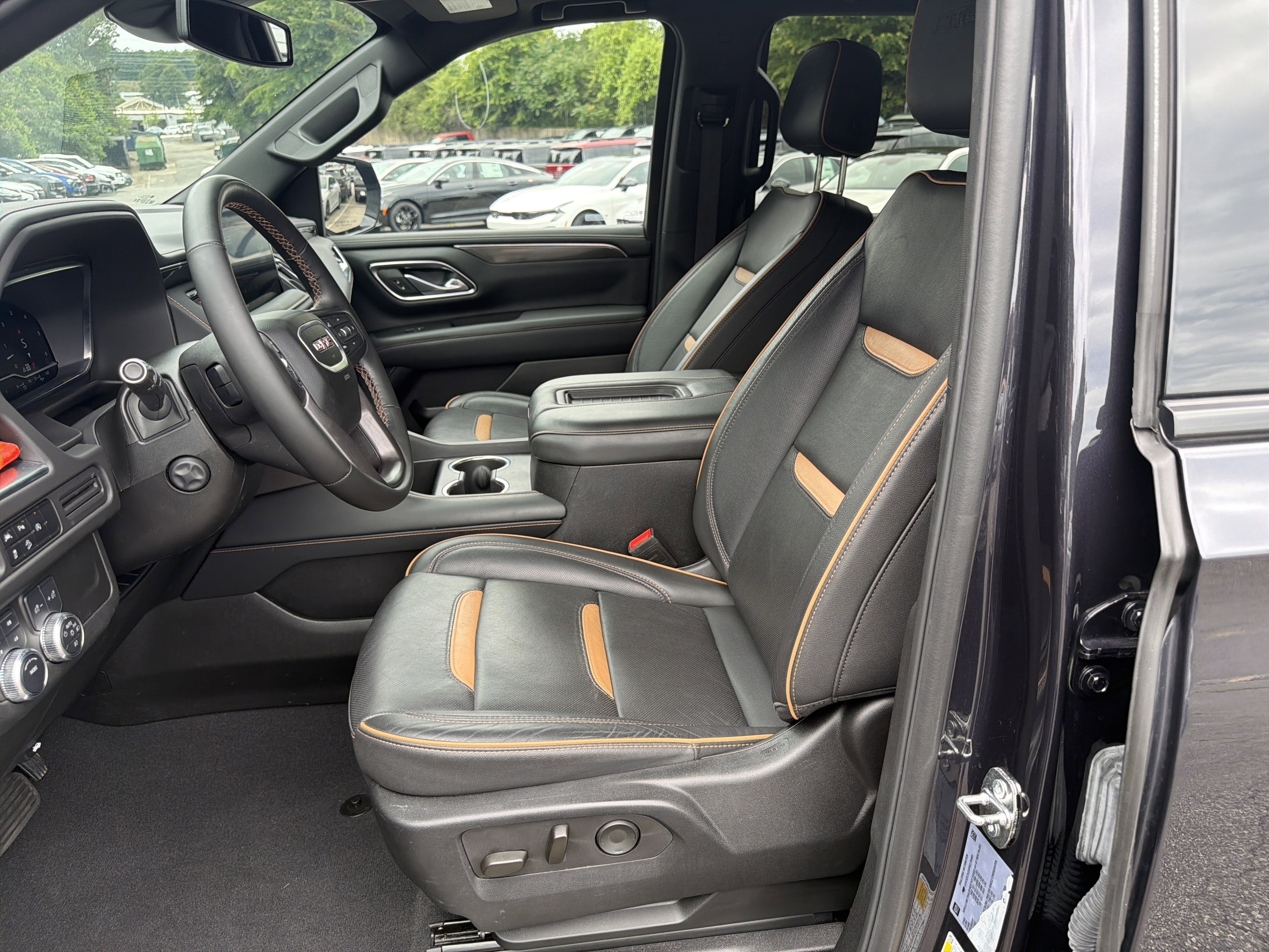 Used 2024 Titanium Rush Metallic GMC AT4 image 9