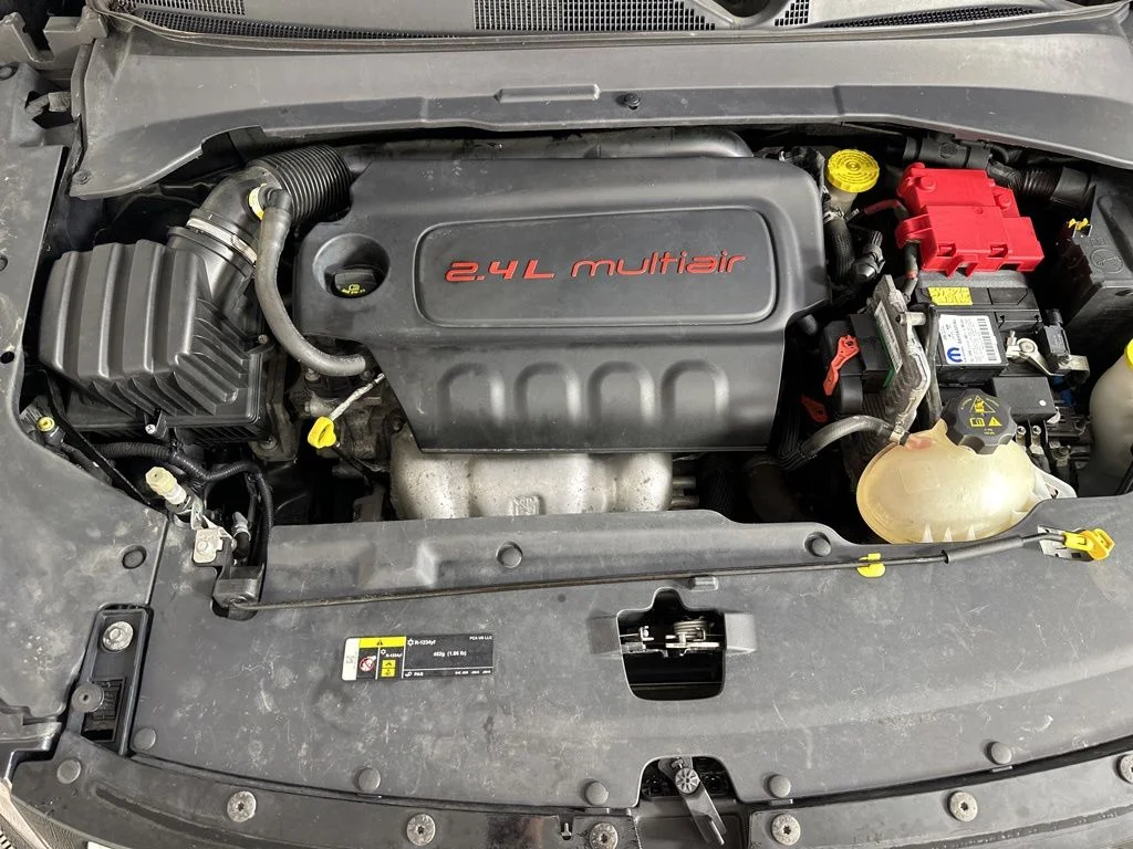 Used 2019 Black Jeep Latitude image 32