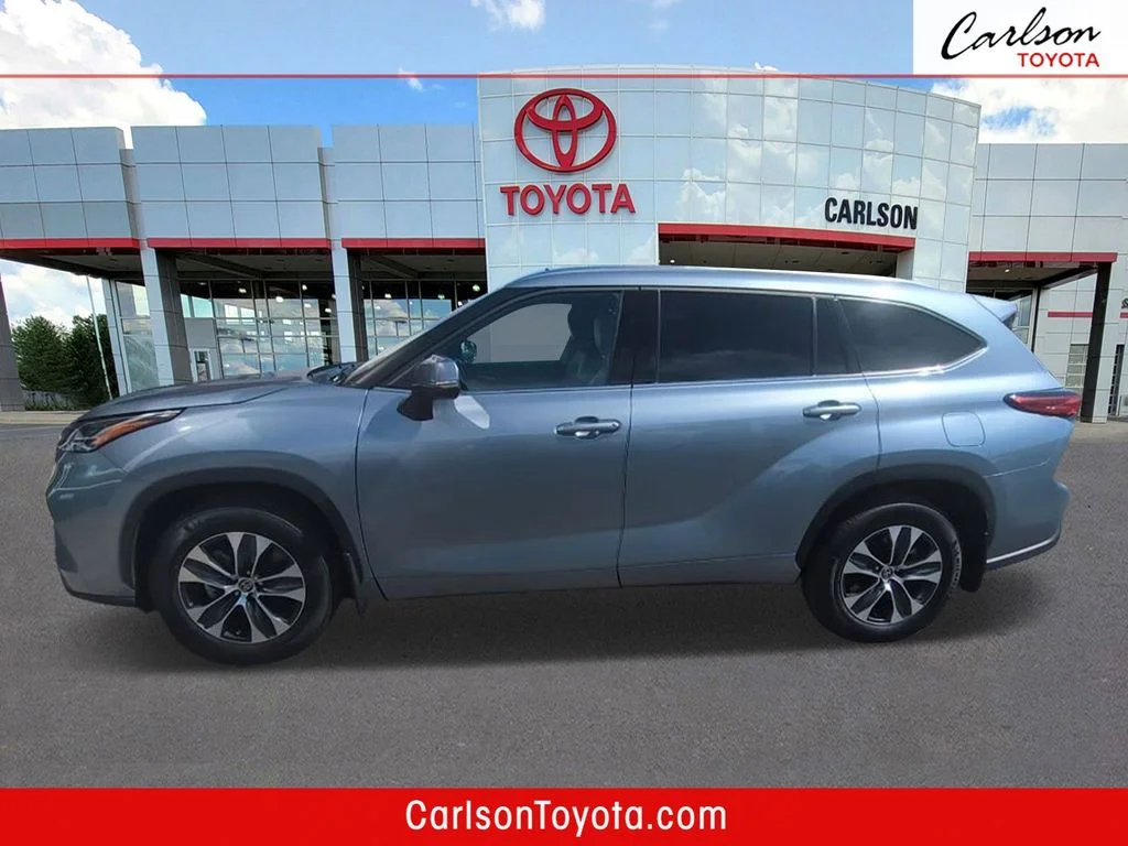 2021 Toyota Highlander XLE 4x4 V6's photo