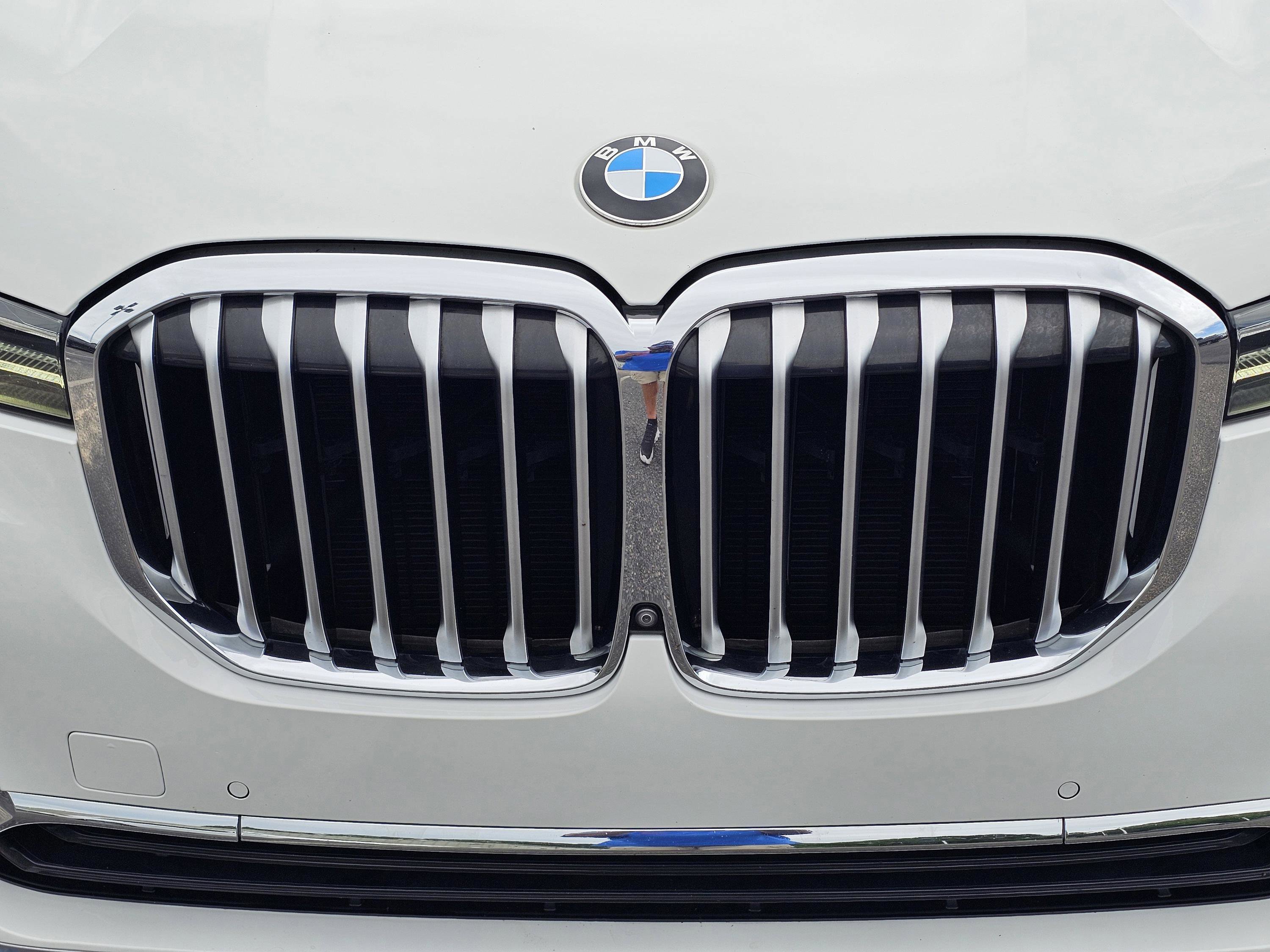 Used 2019 Alpine White BMW xDrive40i image 3
