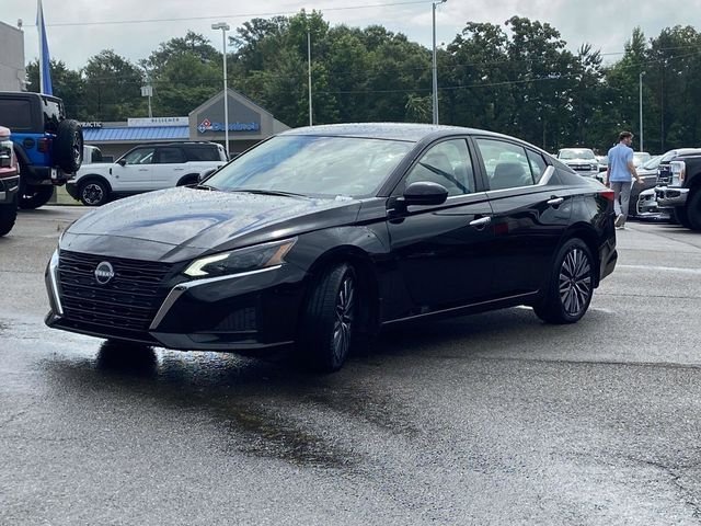 Certified Used 2024 Black Nissan 2.5 SV image 5