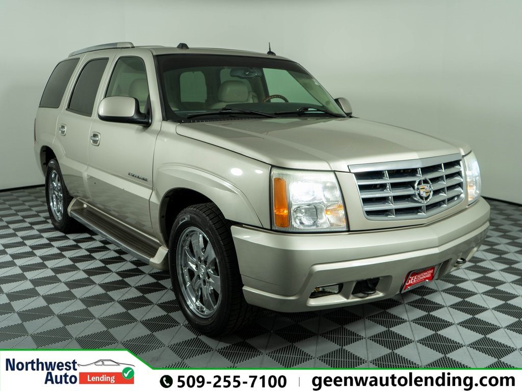 2005 Cadillac Escalade Base