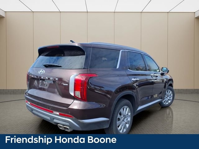 Used 2025 Red Hyundai SEL image 8