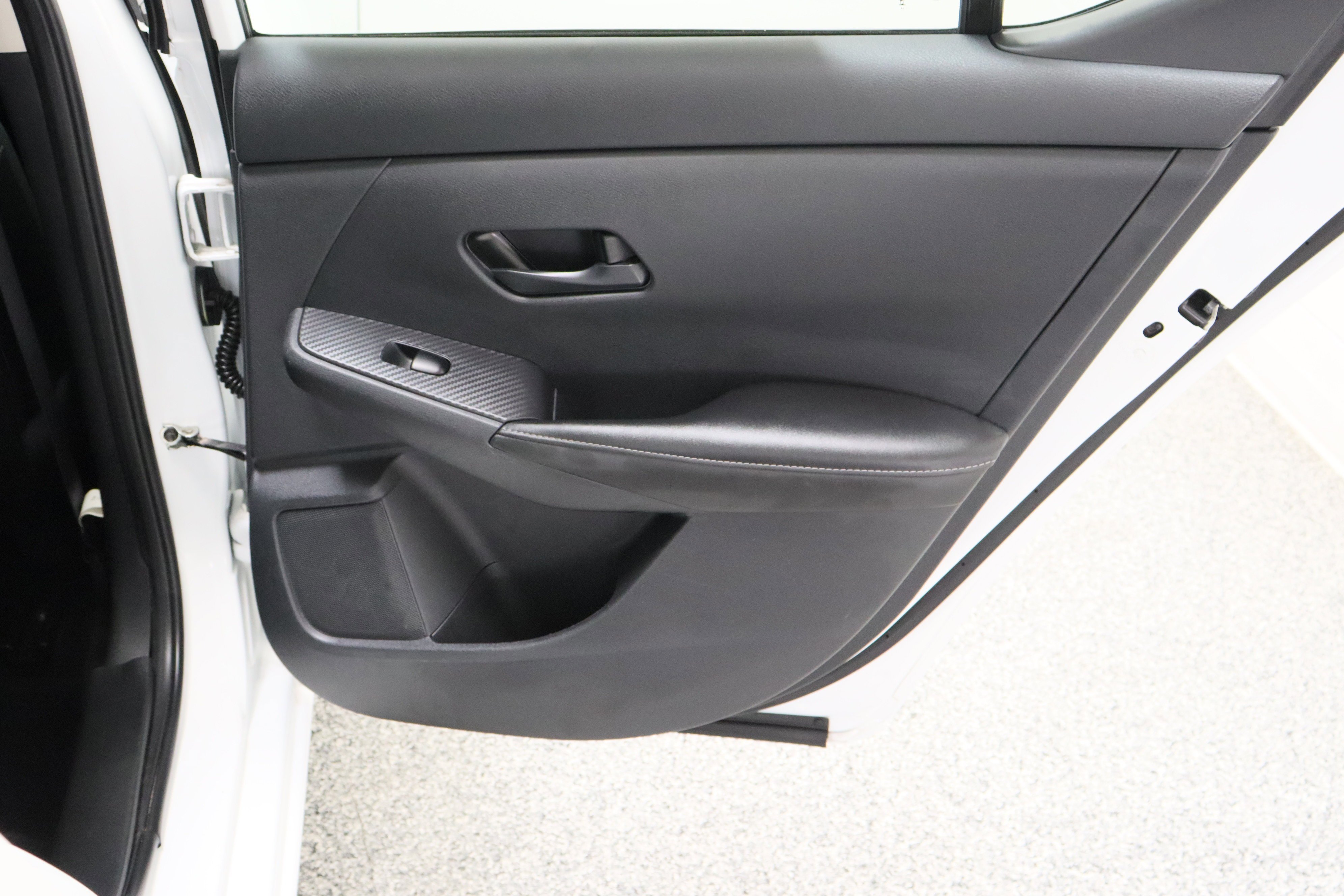 Used 2024 Aspen White Tricoat Nissan SV 2.0L image 31