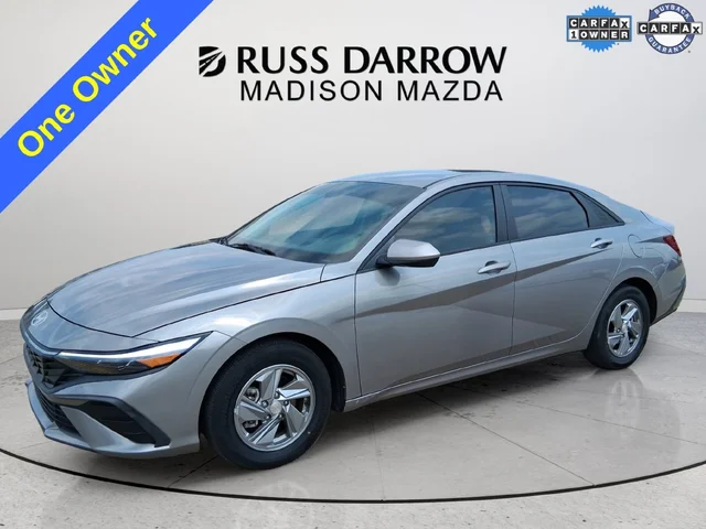 2024 Hyundai Elantra SE
