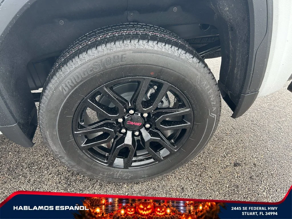 New 2026 Onyx Black GMC Elevation image 9