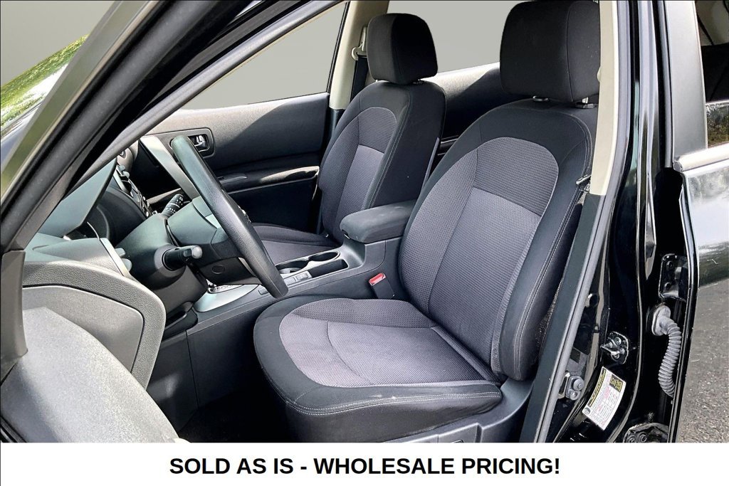 Used 2013 Black Nissan SV image 24