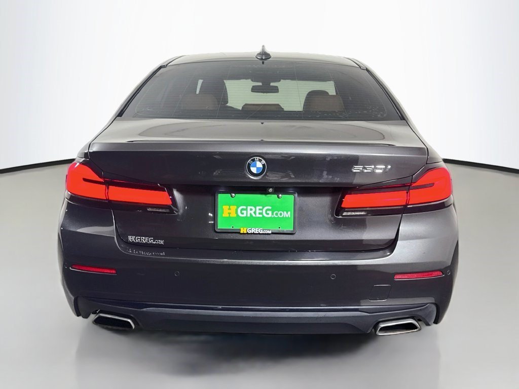 Used 2021 Dark Graphite Metallic BMW 530i image 6