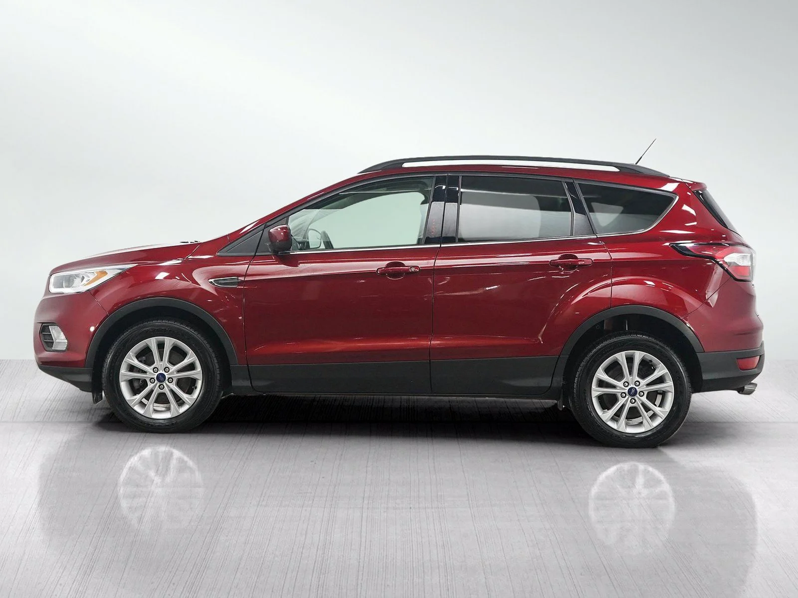 Used 2018 Ford Escape SEL with VIN 1FMCU9HD0JUB99361 for sale in Hopkins, Minnesota
