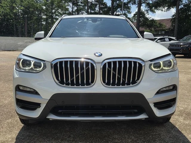 Used 2020 Alpine White BMW sDrive30i image 2