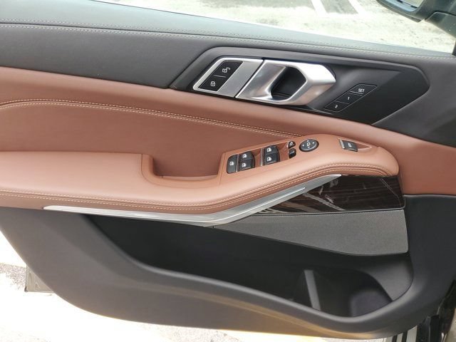 Used 2026 Frozen Pure Gray Metallic BMW sDrive40i image 21