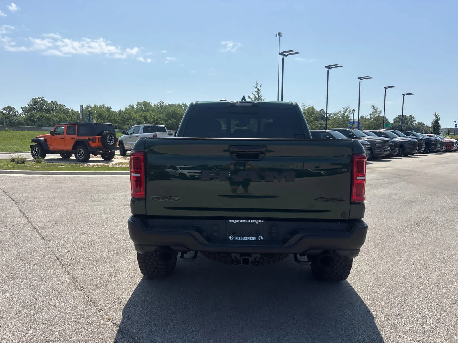 New 2026 Serrano-Green Metallic Exterior Paint RAM RHO image 9